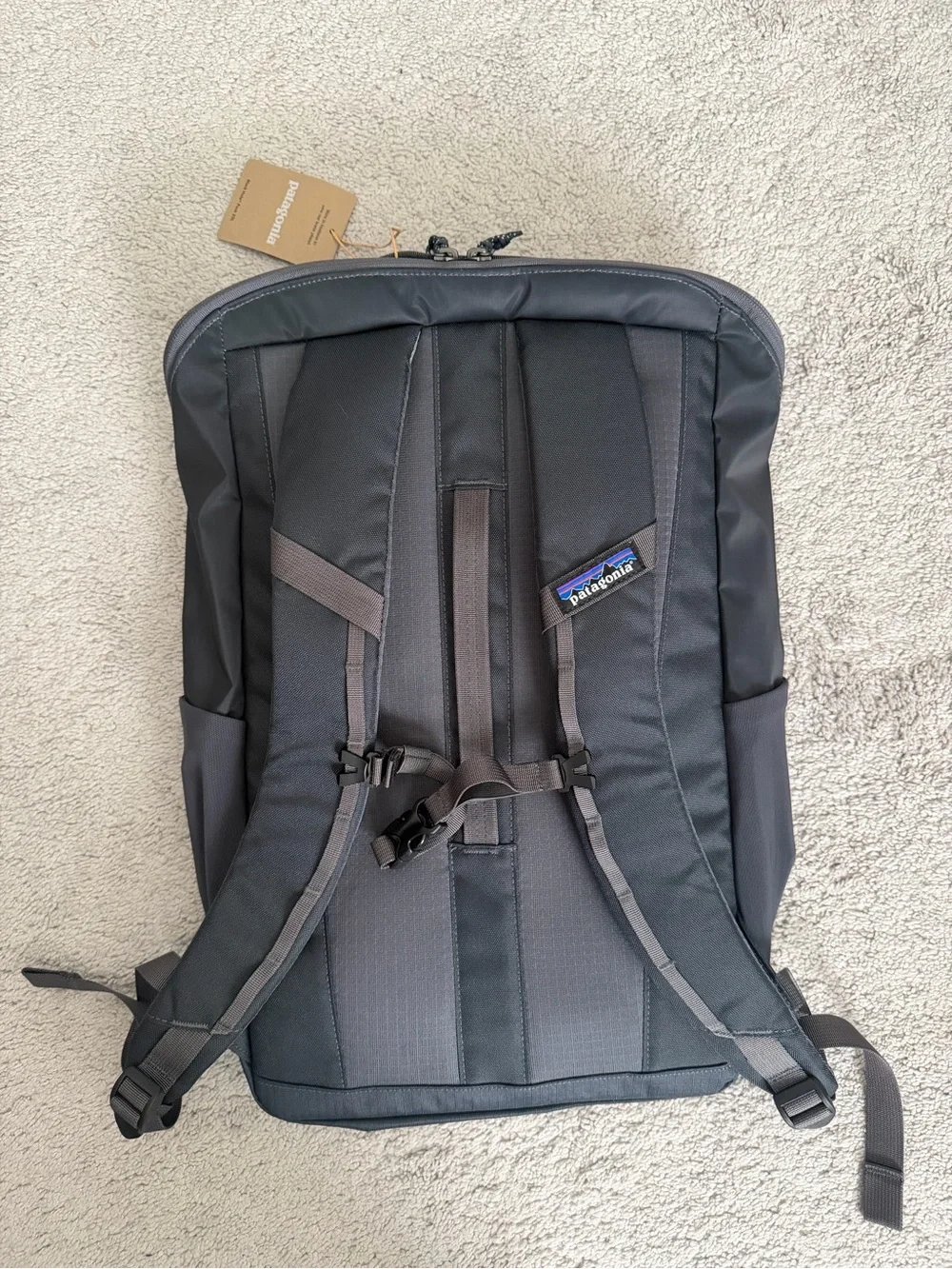 NWT Patagonia Black Hole Pack 25L - Smolder Blue